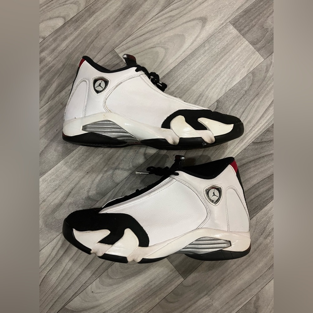 Jordan 14 Retro “Black Toe”